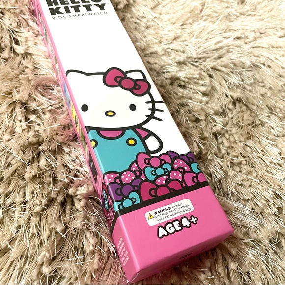 iTouch Kid's Hello Kitty Blush Polka Dot TPU Strap Touchscreen Smart Watch - Picture 6 of 8